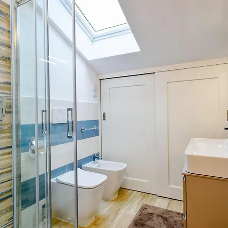 2 Bedroom Awesome Apartment In Moneglia *