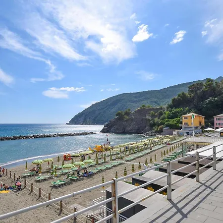 Apartment 2 Bedroom Awesome Apartment In Moneglia *