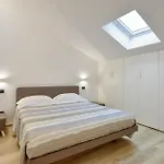 2 Bedroom Beautiful Apartment In Moneglia Appartamento *