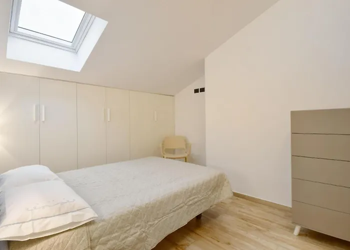 2 Bedroom Awesome In * Moneglia