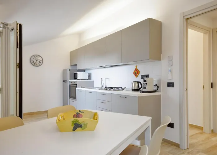 2 Bedroom Awesome In * Moneglia