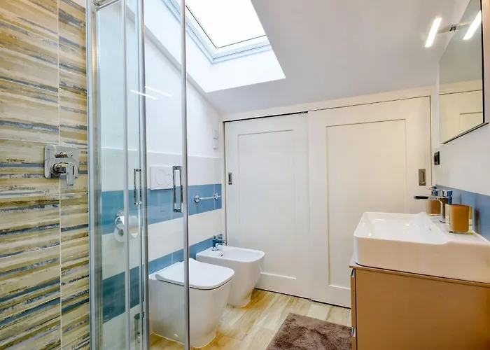 2 Bedroom Awesome In *